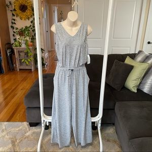 NWT COMFORTABLE JUMPSUIT!